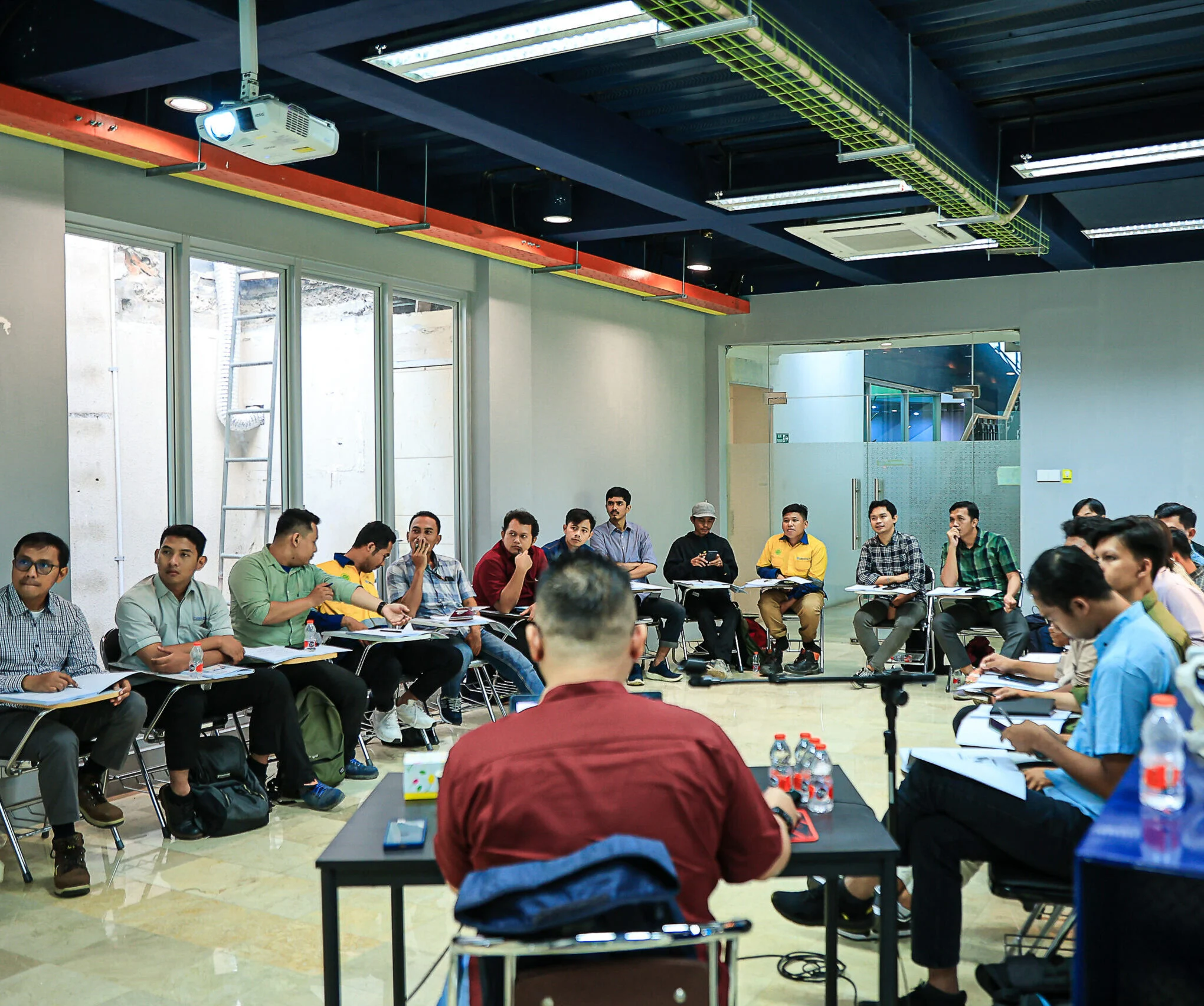 Pelatihan konstruksi di kantor ICA, BSD